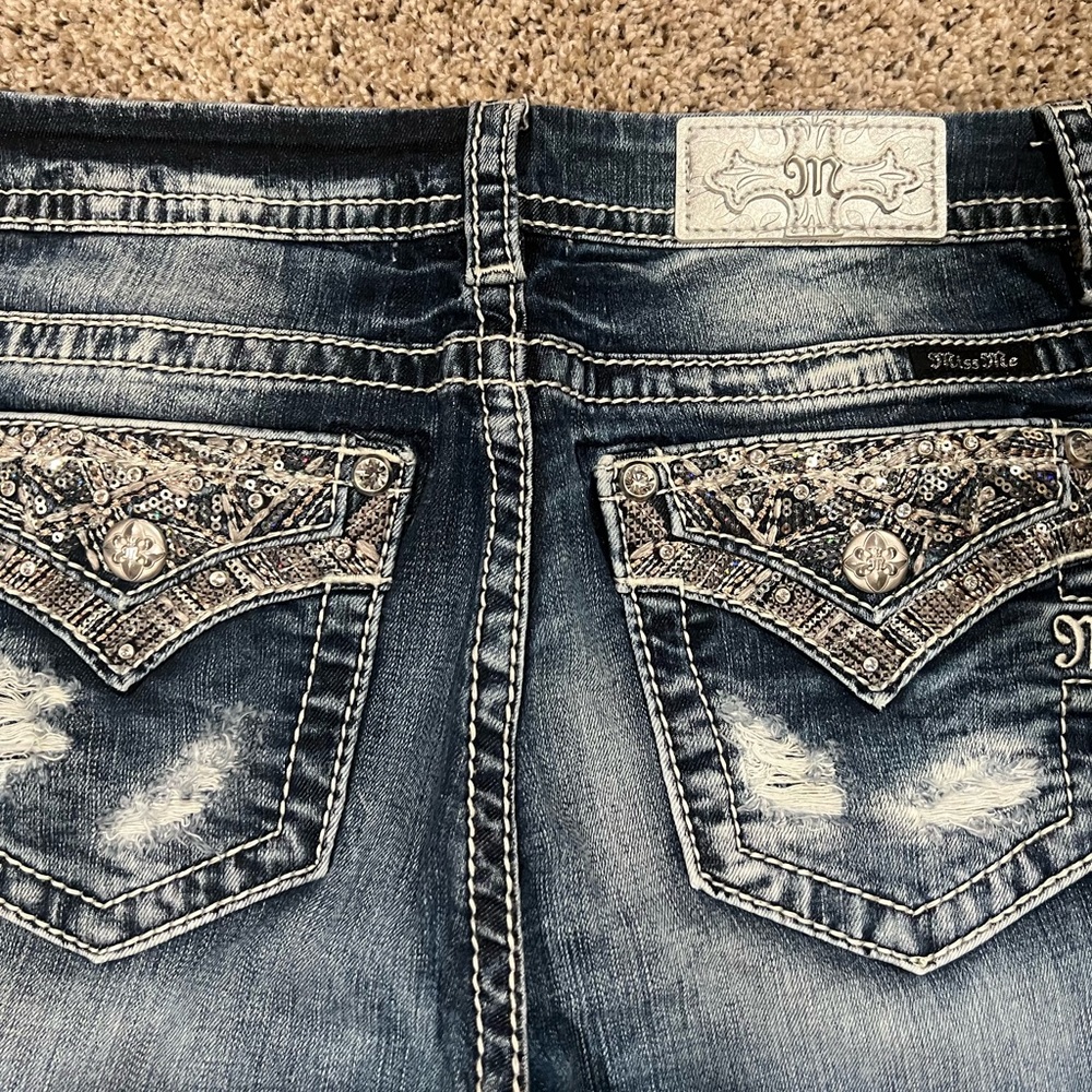 Miss Me Mid-rise Easy Ankle Skinny Jeans size 29 Distressed Bling